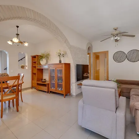 Casa Con Piscina Privada Y Bbq - Playa 12min A Pie Будинок відпочинку *