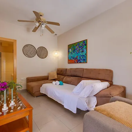 Casa Con Piscina Privada Y Bbq - Playa 12min A Pie Будинок відпочинку