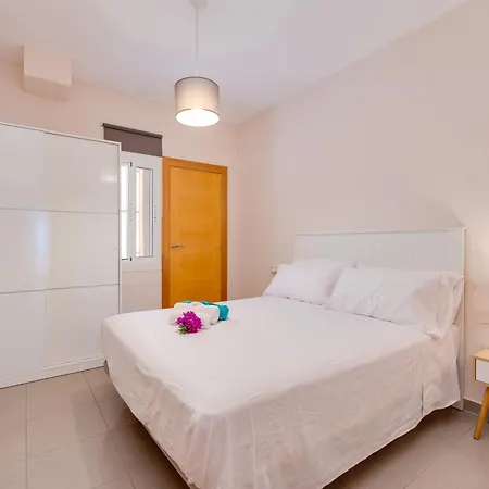 Casa Con Piscina Privada Y Bbq - Playa 12min A Pie