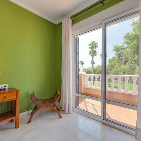 Casa Con Piscina Privada Y Bbq - Playa 12min A Pie *