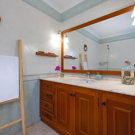 Будинок відпочинку Casa Con Piscina Privada Y Bbq - Playa 12min A Pie